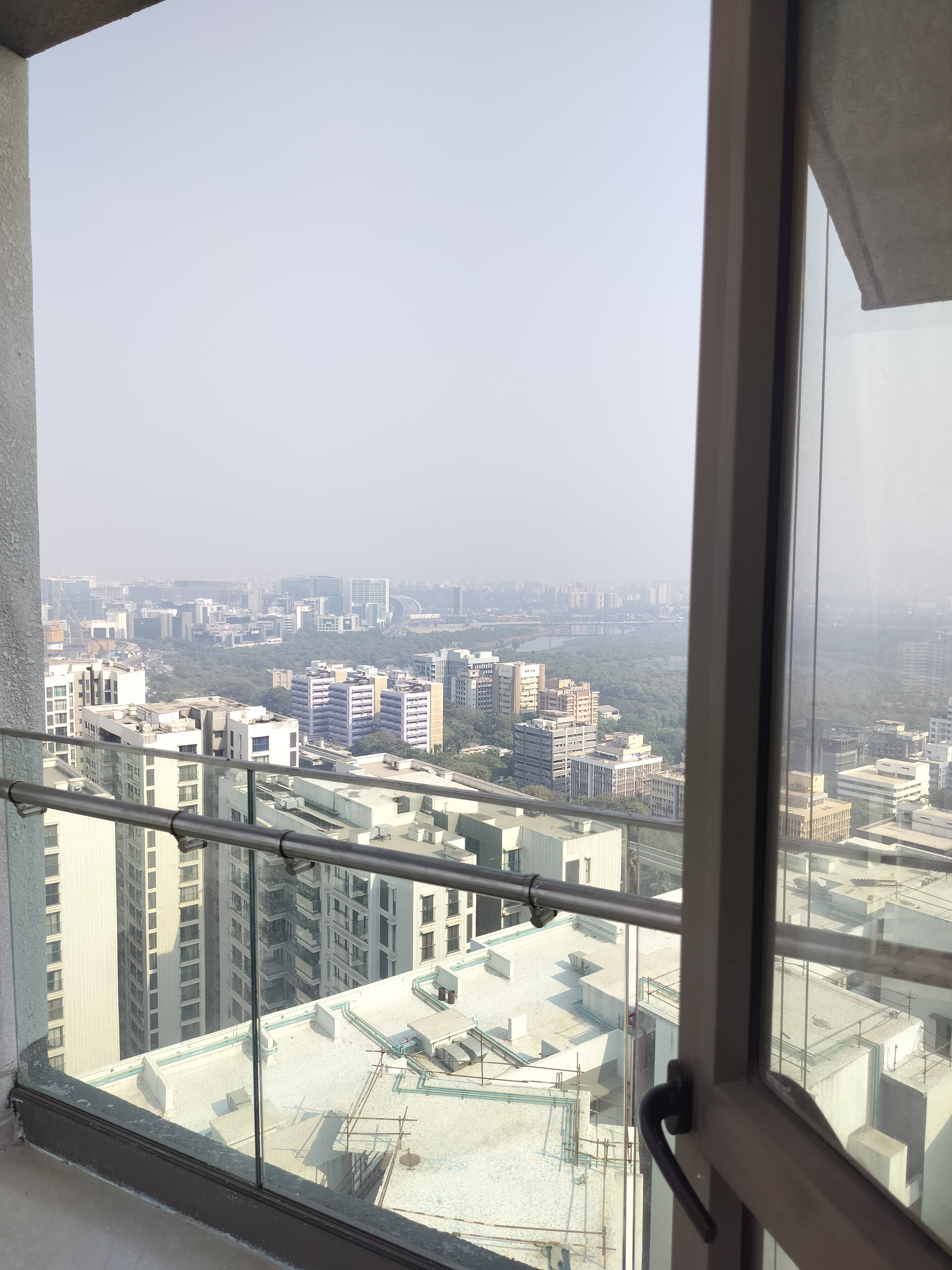 3 BHK + Extra Room Apartment For Rent in Adani Ten BKC