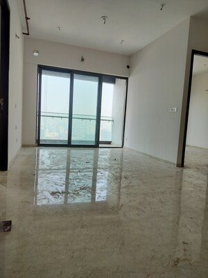 Room in 3 BHK Apartment at Kalpataru Mugnus, Bandra East – for Rent