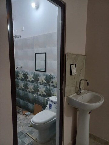 Bathroom in 1 BHK Independent House at Turner Road – for Rent