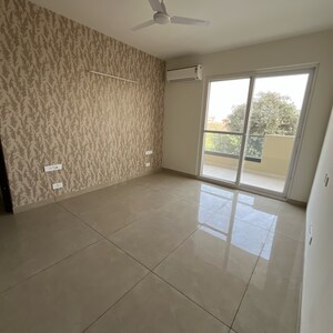 Room in 3 BHK Apartment at Maya Green Lotus Utsav, International Airport Road – for Rent