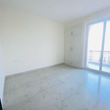 Room in 3 BHK Apartment at Altura Apartments, Nagla Road – for Sale