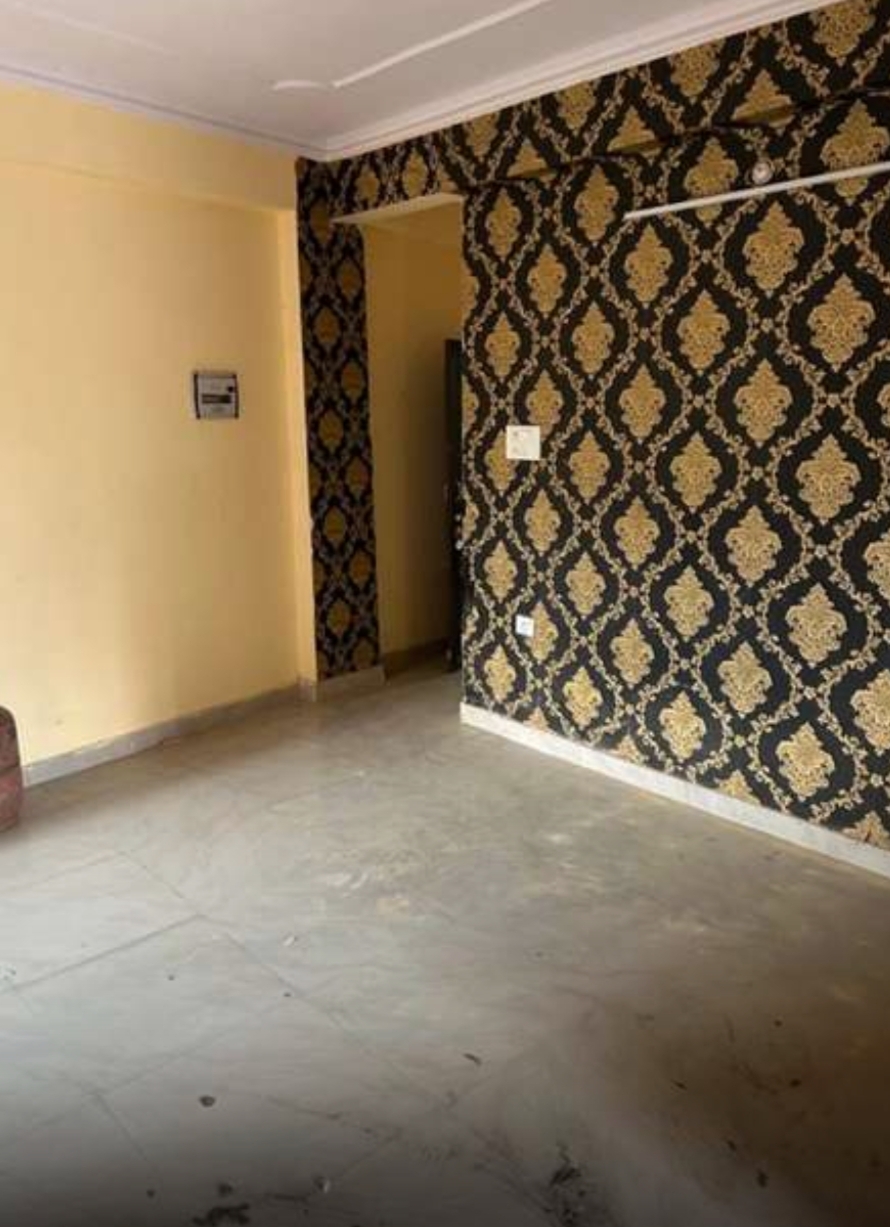 2 BHK Apartment For Rent in Husainganj