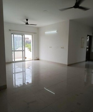Room in 4 BHK Apartment at BPTP Park 81, Sector 81 – for Rent