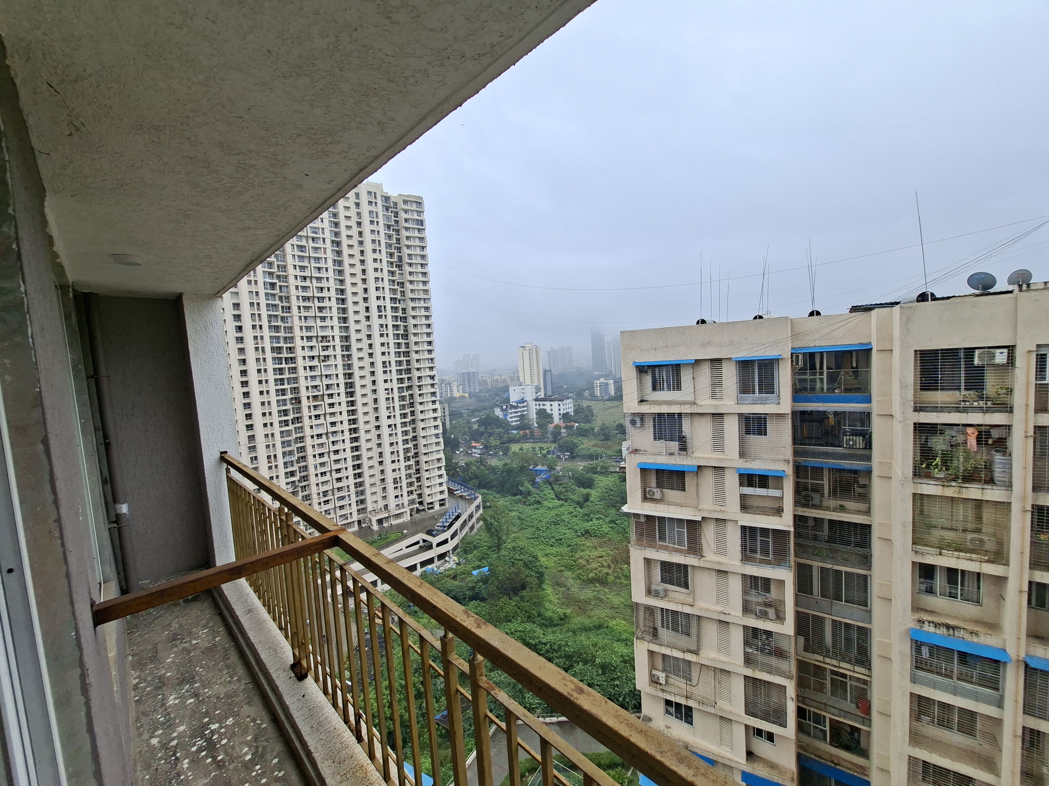 2 BHK + Extra Room Apartment For Rent in Godrej Emerald