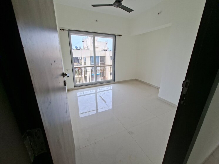 Room, godrej-emerald 2 Bedroom 801 Sq.Ft. Apartment In Ghodbunder Road Thane 9661481