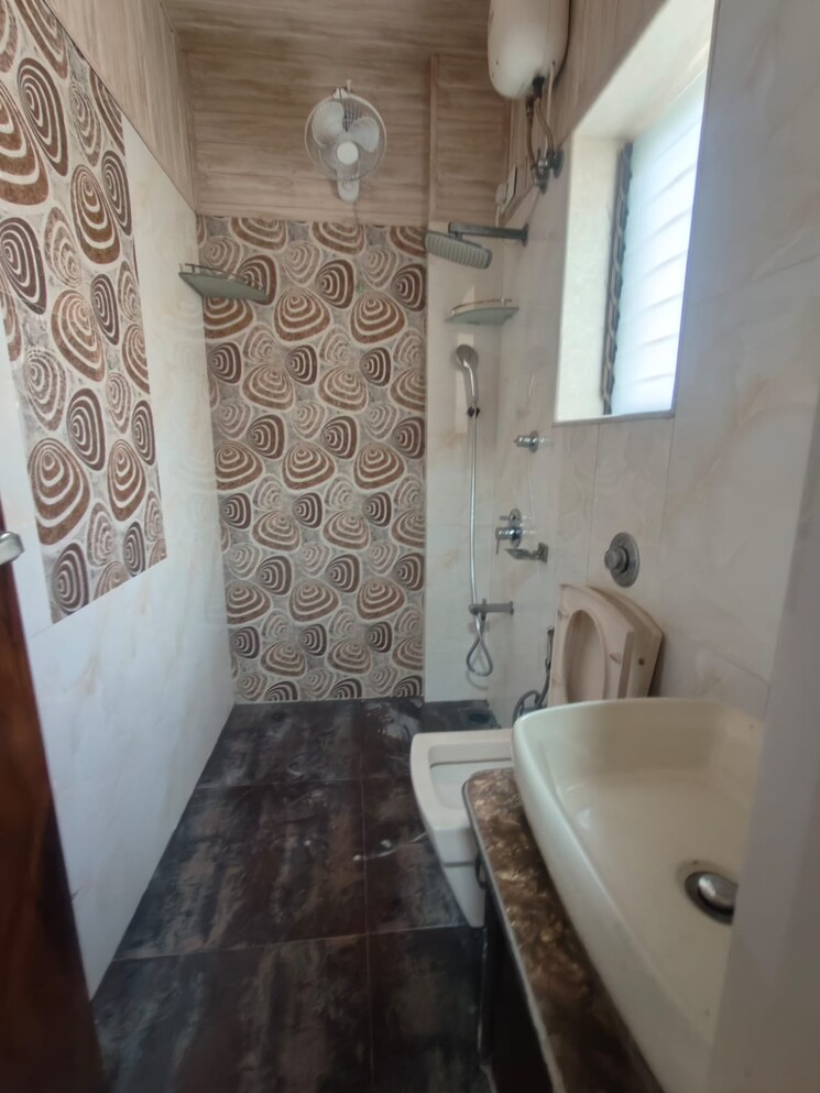 Bathroom, pleasant-chs-malad 2 Bedroom 1050 Sq.Ft. Apartment In Malad West Mumbai 9661503