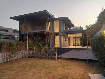 4 BHK Builder Floor For Sale in Chattarpur