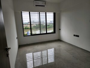 Room in 3 BHK Apartment at Unique Youtopia, Kharadi – for Rent