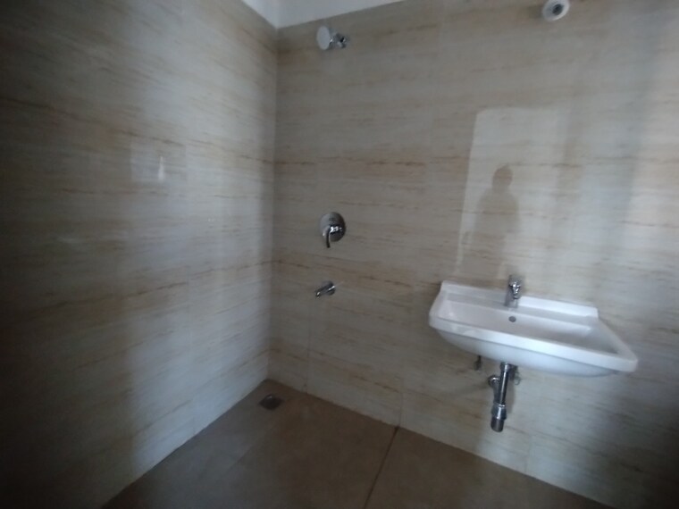 Bathroom, rajapushpa-provincia 2 Bedroom 1370 Sq.Ft. Apartment In Narsingi Hyderabad 9661566