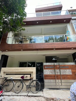  Pg For Rent in Gomti Nagar