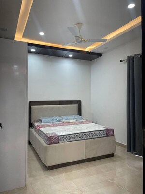 Bedroom in 1 RK Apartment at Old DLF Colony, Sector 14 – for Rent