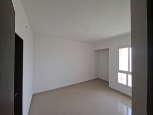 Room in 1 BHK Apartment at Puranik Aarambh, Ghodbunder Road – for Rent