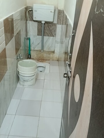 Bathroom in 1 BHK Builder Floor at Neb Sarai – for Rent