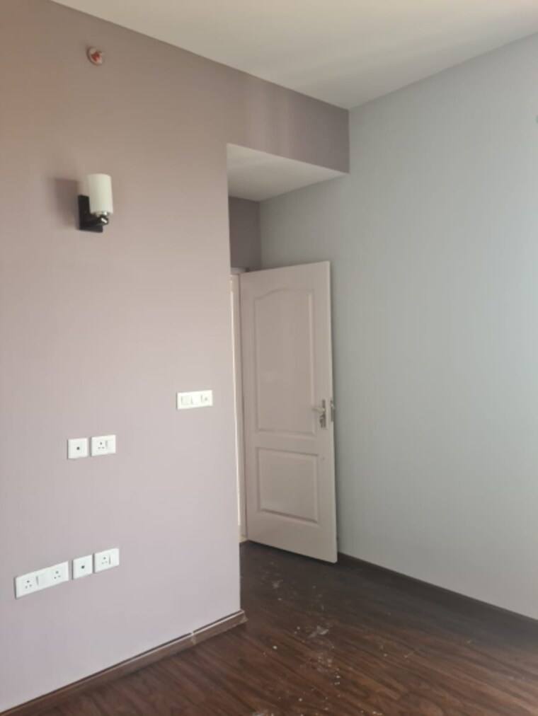 Room, supertech-hues 2 Bedroom 1130 Sq.Ft. Apartment In Sector 68 Gurgaon 9661651