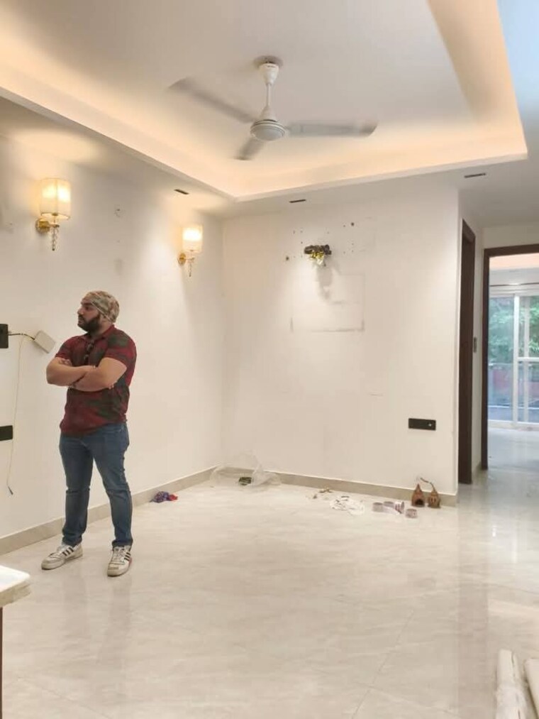 Room, saket 2 Bedroom 1000 Sq.Ft. Builder Floor In Saket Delhi 9661654