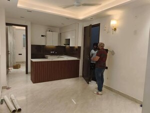 2 BHK Builder Floor For Rent in Saket