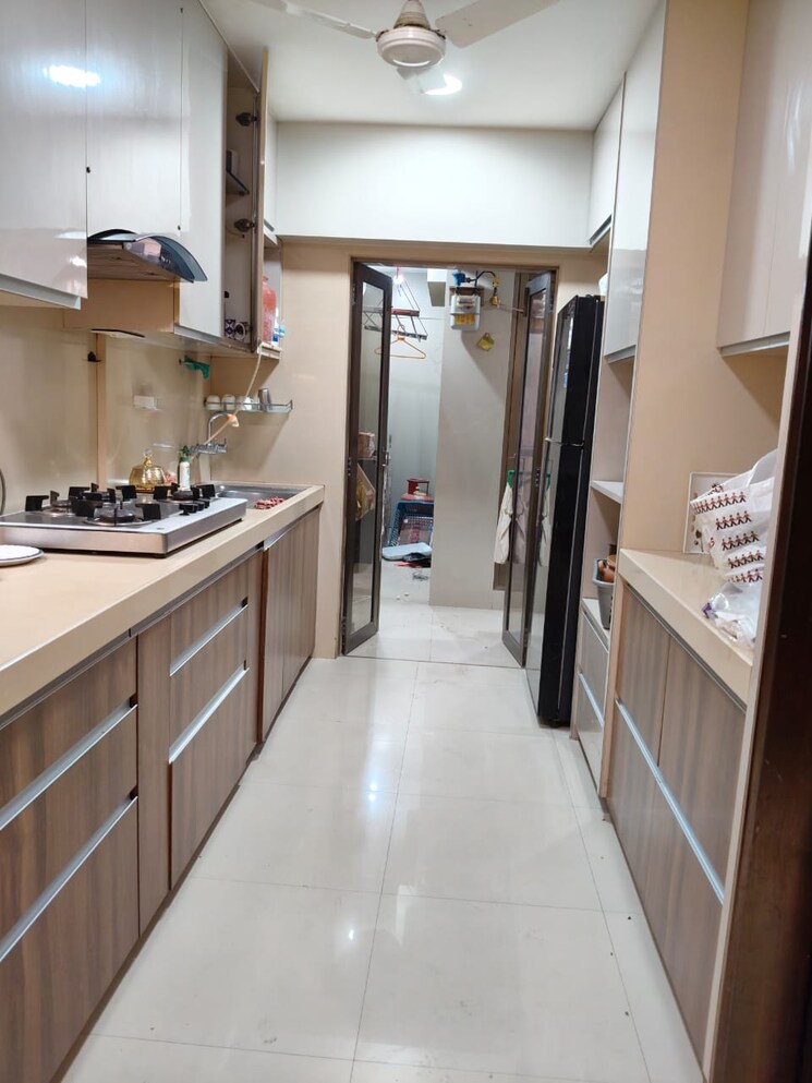 Kitchen, k-raheja-raheja-classique 3 Bedroom 1850 Sq.Ft. Apartment In Andheri West Mumbai 9661660