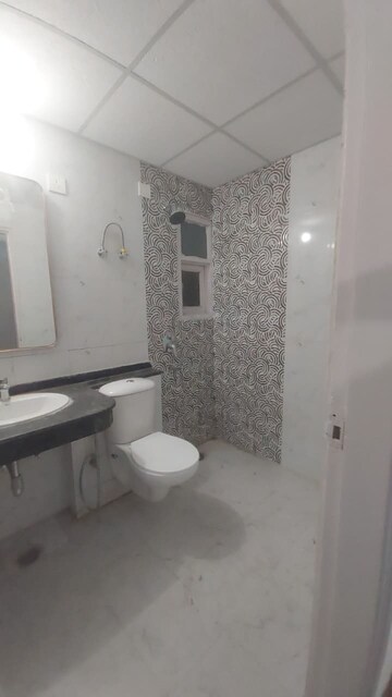 Bathroom in 2 BHK Apartment at Suncity Avenue 102, Sector 102 – for Sale