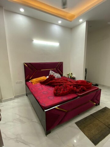 Bedroom in 1 BHK Builder Floor at Saket – for Rent