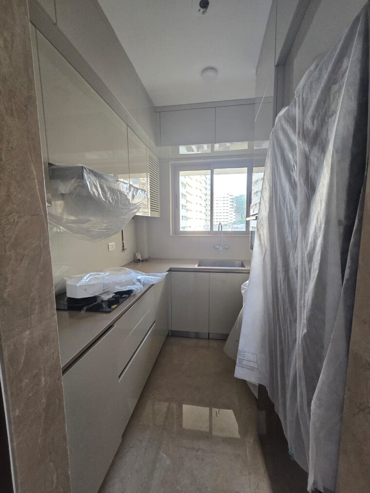 Bathroom, hiranandani-highland 3 Bedroom 755 Sq.Ft. Apartment In Powai Mumbai 9661679