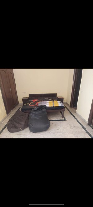 Bedroom in 2 BHK Builder Floor at Avasiya Kalyankari Sanstha, Lajpat Nagar – for Rent