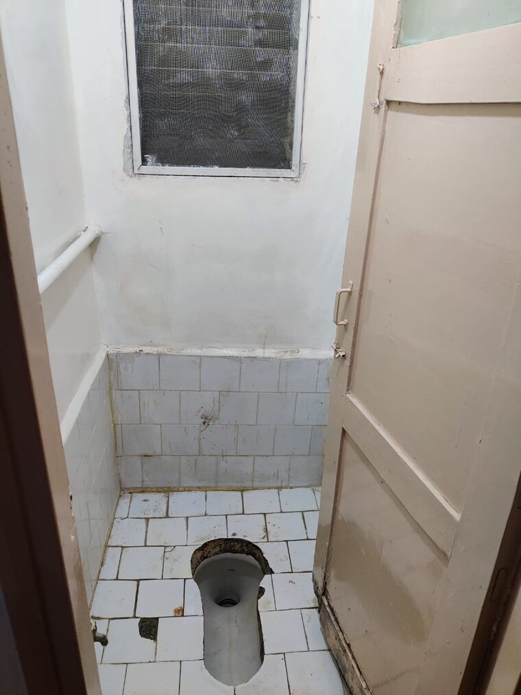 Bathroom, vanaz-corner 1 Bedroom 516 Sq.Ft. Apartment In Kothrud Pune 9661718