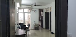 2 BHK Apartment For Sale in Amrapali Golf Homes