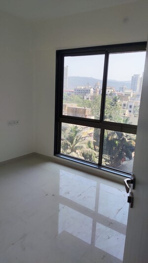 Room in 1 BHK Apartment at Chandak Nishchay Wing E, Borivali East – for Rent