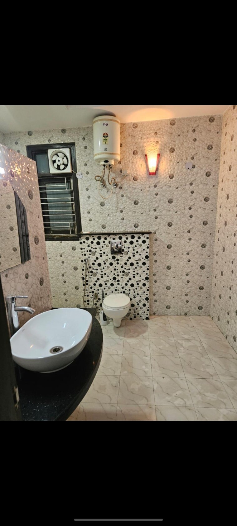 Bathroom, ansal-sushant-apartments 4 Bedroom 300 Sq.Yd. Builder Floor In Sushant Lok I Gurgaon 9661737