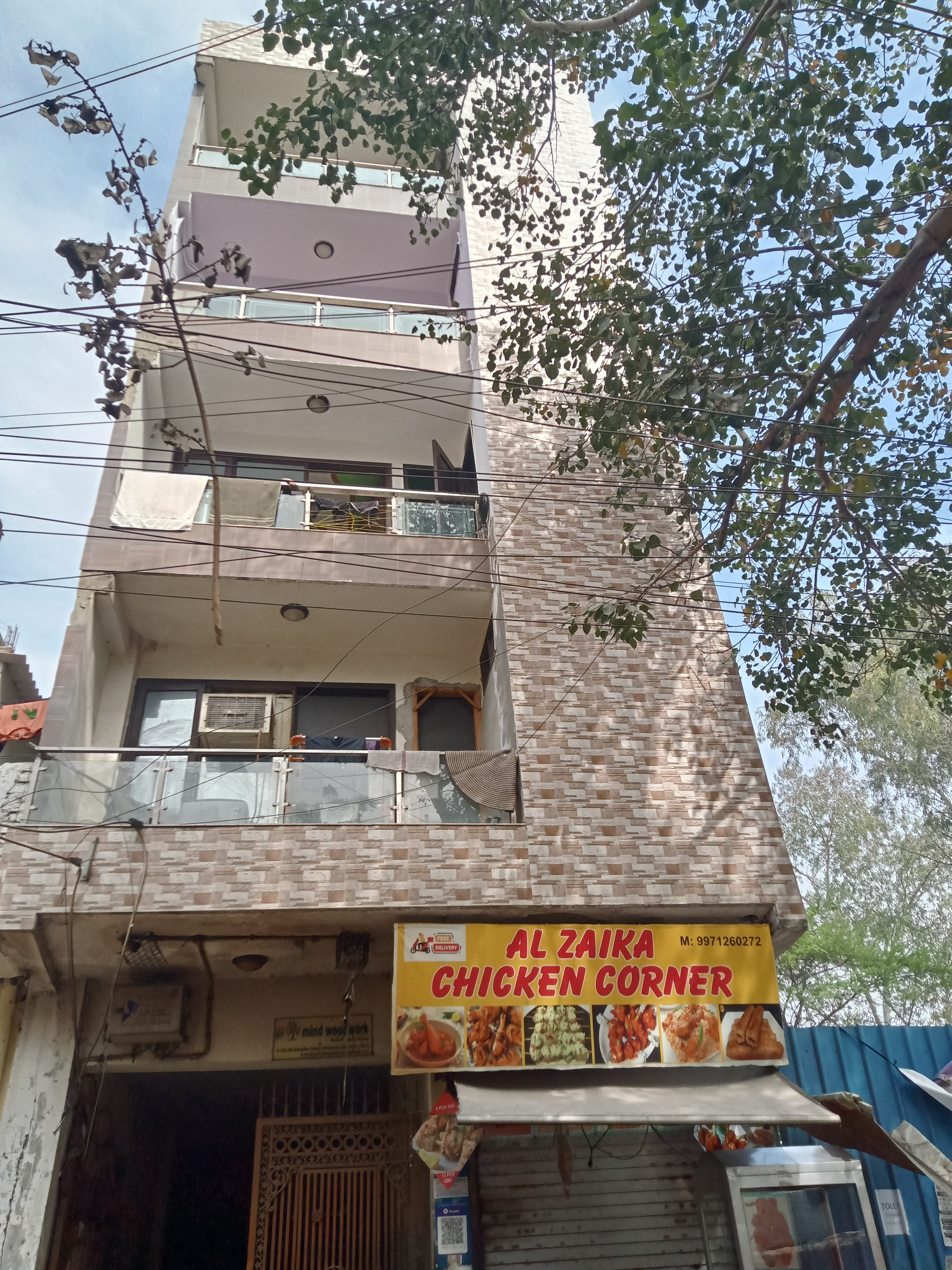 4 BHK Independent House For Sale in Chattarpur 