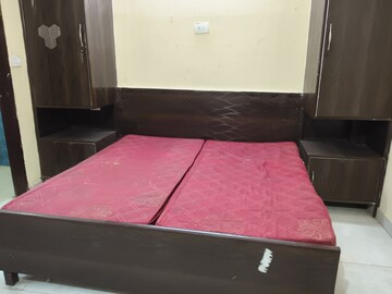 Bedroom in 1 RK Independent House at Dlf City Phase 3 – for Rent