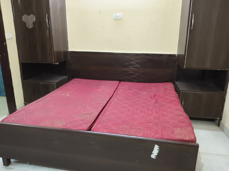 Bedroom, dlf city phase 3 1 RK 150 Sq.Ft. Independent House In Dlf City Phase 3 Gurgaon 9661771