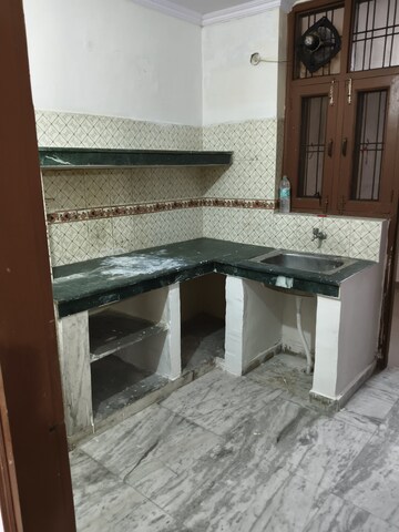 Kitchen in 1 RK Independent House at Dlf City Phase 3 – for Rent