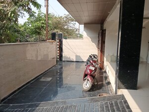 Room in  Pg at Sector 63 – for Rent