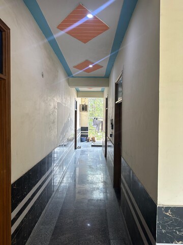 Room in  Pg at Sector 63 – for Rent