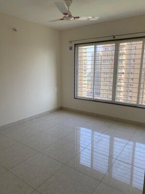 Room in 2.5 BHK Apartment at Nanded City Sur, Nanded – for Rent