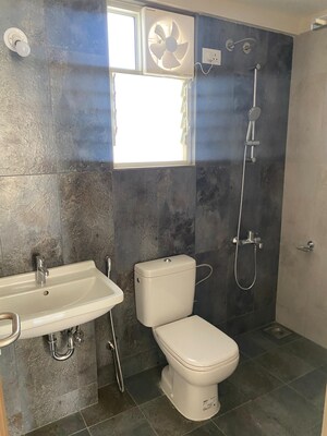 Bathroom in 2.5 BHK Apartment at Nanded City Sur, Nanded – for Rent
