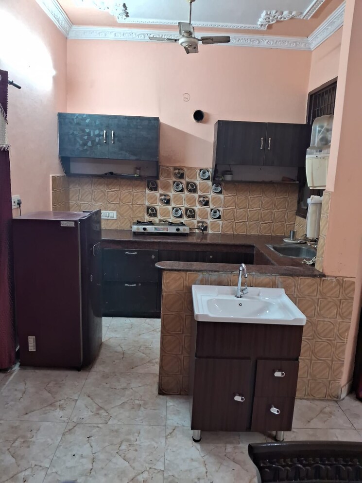 Kitchen, balaji-chandigarh-royale-city 2 Bedroom 1350 Sq.Ft. Builder Floor In Lohgarh Zirakpur 9661798