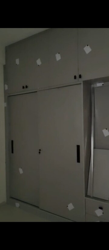 Room in 2 BHK Apartment at DS Max Shresta, Bellahalli – for Rent