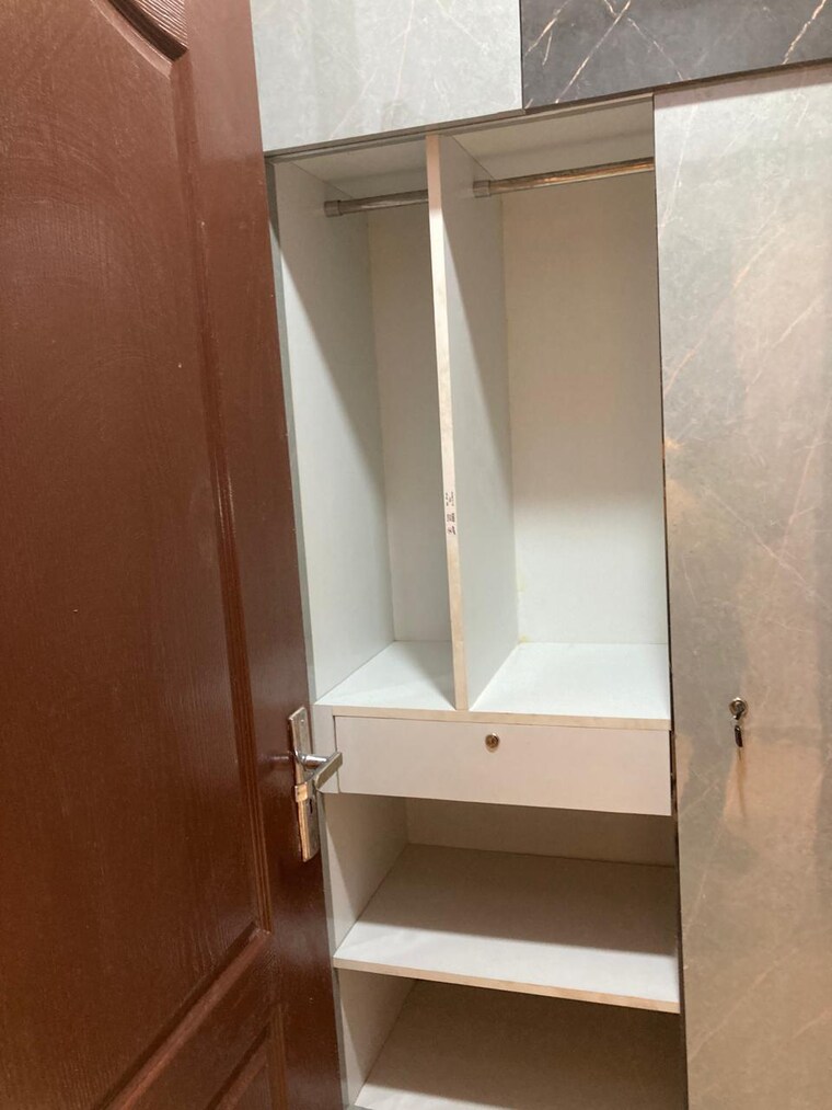 Bathroom, gomti nagar 3 Bedroom 1800 Sq.Ft. Apartment In Gomti Nagar Lucknow 9661804