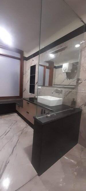 Kitchen in 4 BHK Villa at Jaypee Green Villas, Jaypee Greens – for Rent