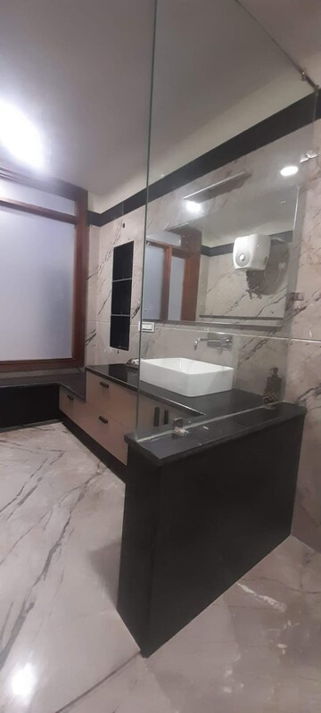 Kitchen in 4 BHK Villa at Jaypee Green Villas, Jaypee Greens – for Rent