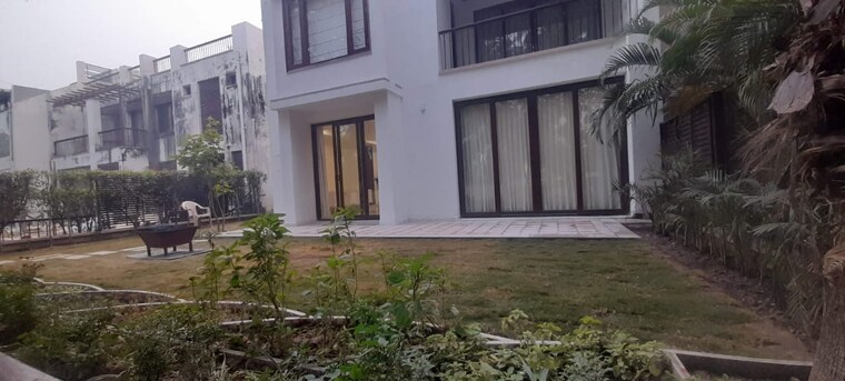 Exterior View, jaypee-green-villas 4 Bedroom 5200 Sq.Ft. Villa In Jaypee Greens Greater Noida 9661825