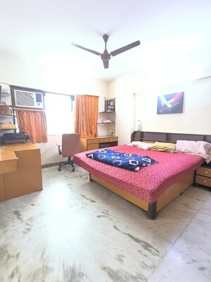 Bedroom in 3 BHK Apartment at Vikas Park CHS, Malad West – for Rent