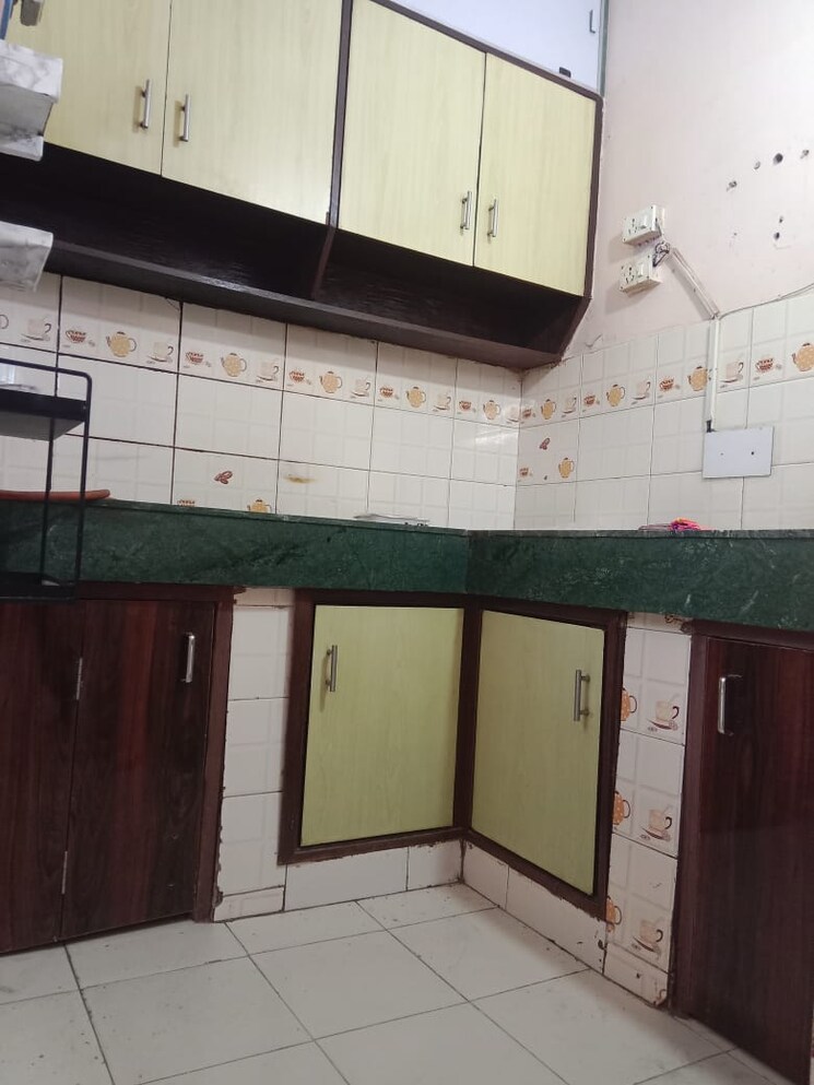 Kitchen, saket 1 RK 300 Sq.Ft. Builder Floor In Saket Delhi 9661880