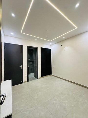 Room in 5 BHK Villa at Lohgarh – for Sale