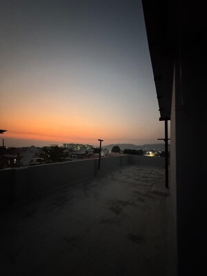 Room in 2 BHK Apartment at Sahastradhara Road – for Rent