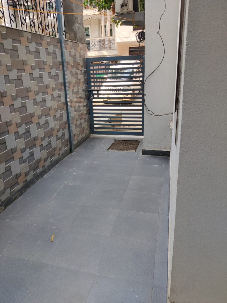 Other, ansal-sushant-apartments 1 Bedroom 100 Sq.Yd. Builder Floor In Sushant Lok I Gurgaon 9661925