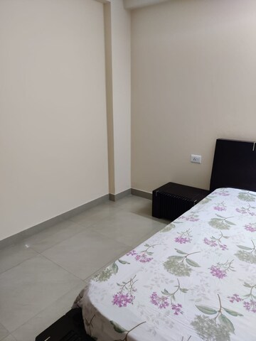 Bedroom in 1 BHK Builder Floor at Ansal Sushant Apartments, Sushant Lok I – for Rent