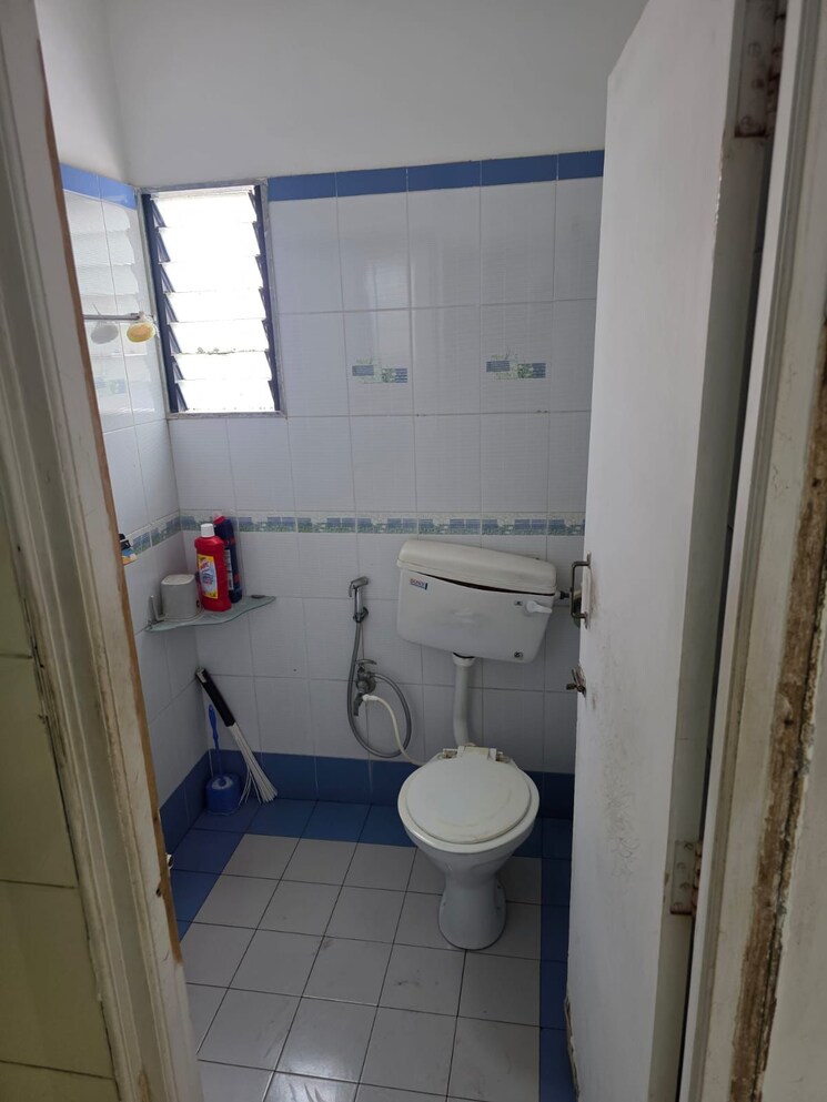 Bathroom, jodhpur 3 Bedroom 1900 Sq.Ft. Apartment In Jodhpur Ahmedabad 9661970